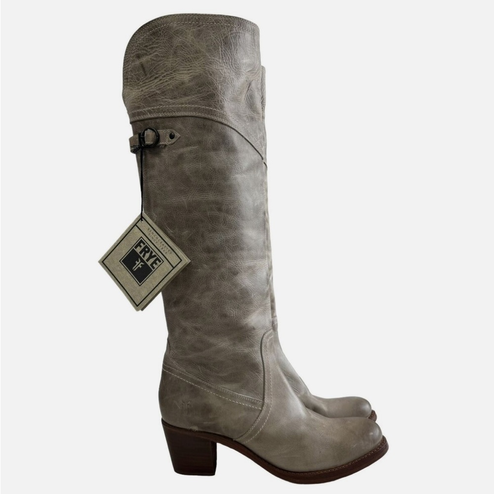 Frye Vintage Jane Tall Cuff Block Heel Leather Boots in Taupe size 7.5